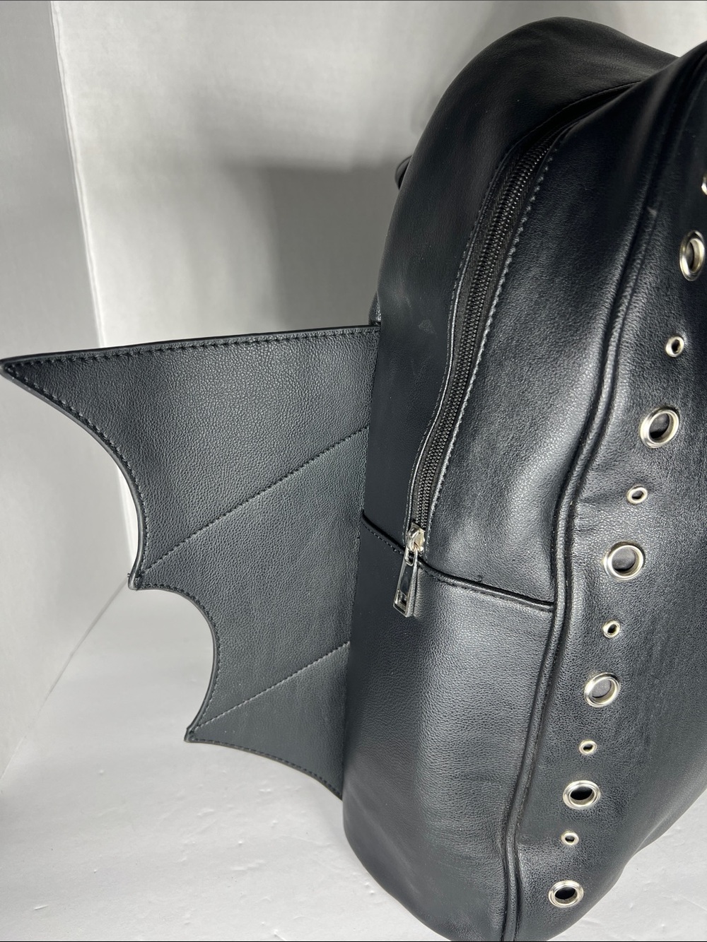 Bioworld Batwing Backpack Black - Picture 3 of 8